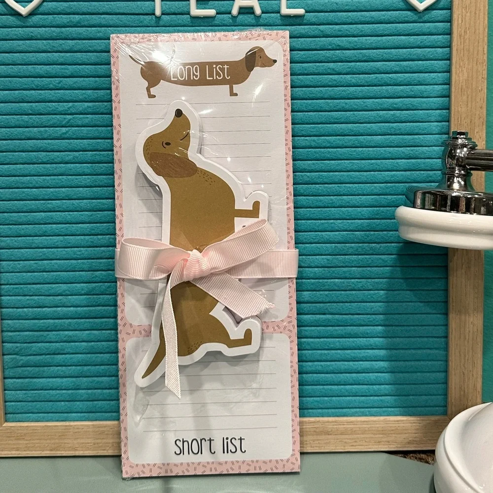 Dachshund Notepads (2 pads included)